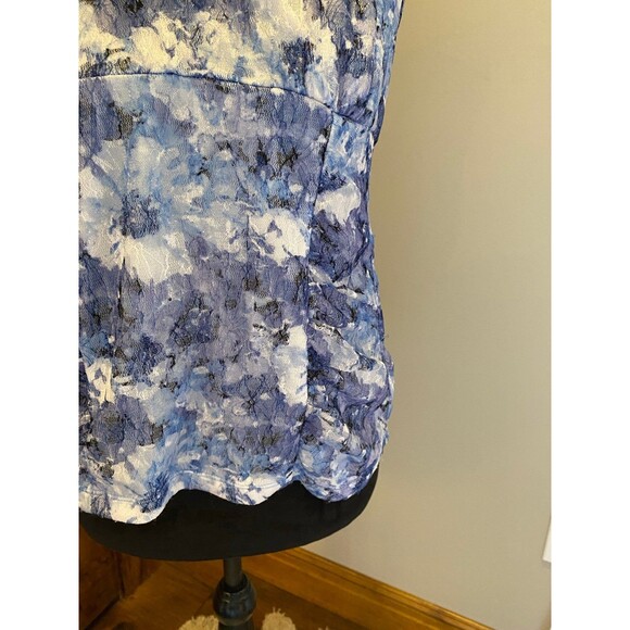 AB Studio Blouse Sleeveless Size Large Soft Ruffled Round Neckline Lace Overlay - Picture 6 of 9